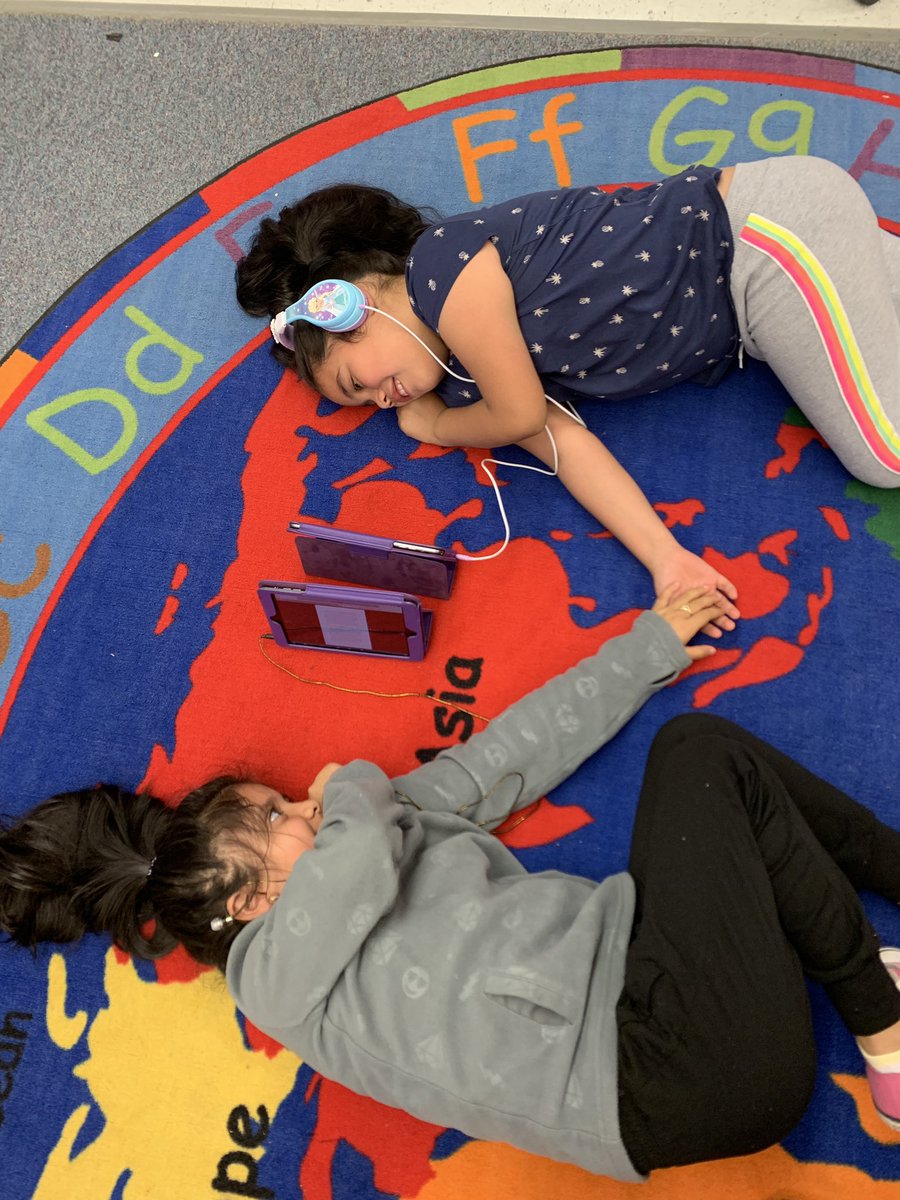 Isn’t this the cutest thing you have ever seen? @BaileysES_FCPS  #bestfriends #readingengagement #myOn