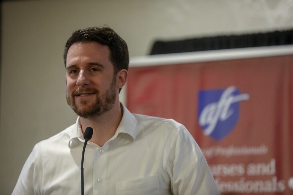 AFTHealthcare's tweet photo. “Union activism is like an airplane. You have to put your own oxygen mask on first. We can’t take care of our patients &amp; communities without the union.” @AFTunion director for collective bargaining @knownarnone shares tools for fighting the effects of consolidation. #AFTNHP19 https://t.co/sZnHGQ9N0y