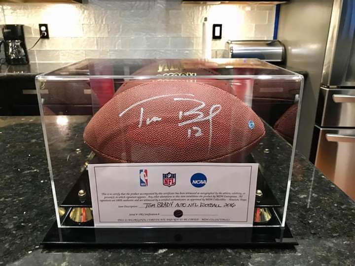 PokerLabRadio's tweet photo. I'm putting all I have into this one to raise a huge amount for @ptsdusa and @LoneSurvivorUSA so please share if you could and pray for our success. We have a @G2Precision rifle signed by @MarcusLuttrell and @GarrettGolden2 as well as a football signed by @TomBrady on the raffle. https://t.co/rx2EpYC6Oi