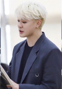 YuuJae5959's tweet photo. #JYJ fighting es otra pelea más en su vida....
#ProtectYUchun #AKTF #HopeToTheEnd
@bornfreeonekiss @1215thexiahtic ánimo 🐬🌻🐘 https://t.co/ZVKGBeuFeu