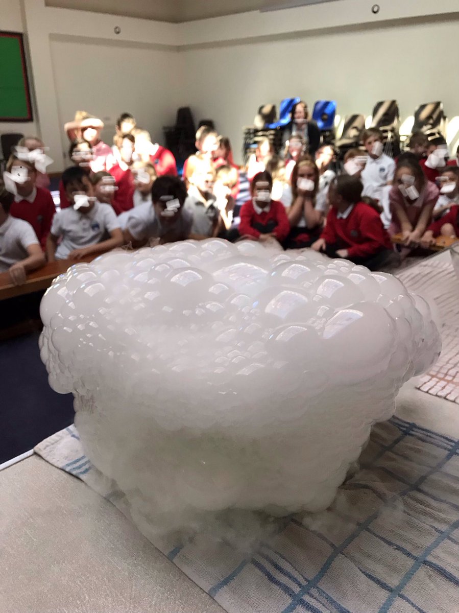 ICanTeach_uk's tweet photo. Great fun with a bucket load of dry ice and 200 science-loving, potion thirsty year 4s at @OcklyngeSchool this afternoon including my own superstar scientist daughter Holly #scienceontheroad #STEMontour #funclearingup https://t.co/MiNLYr6ono