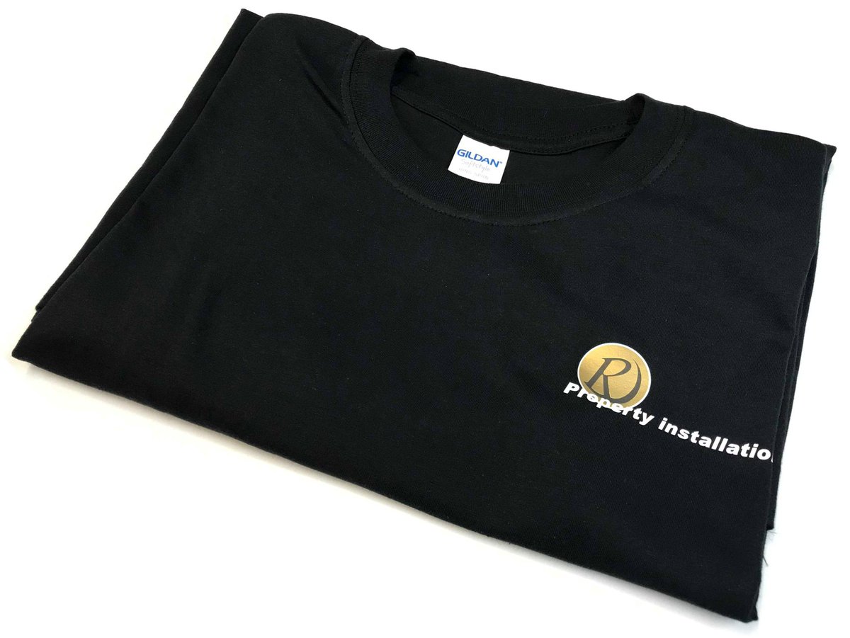 BathSigns's tweet photo. We have had a busy week printing lots of custom clothing, including a mixture of 38 #tshirts, hoodies &amp; sweatshirts for Reeves Property Installations #garmentprinting #branding #Bath https://t.co/5SrWGVveir