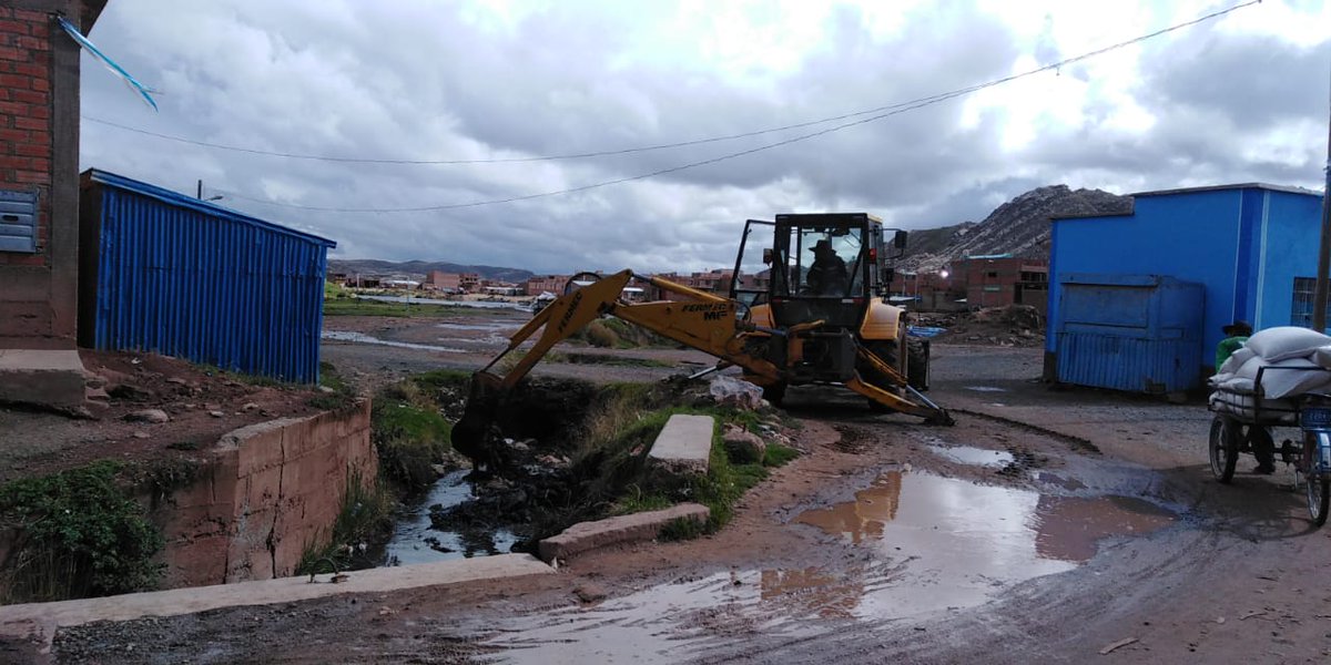 ALTPeruBolivia's tweet photo. La Autoridad Binacional del Lago Titicaca, formó parte de la Jornada de Limpieza del río Desaguadero denominado “Desaguadero te quiero limpio”, que se realizó el día de 24 de abril del presente, entre los municipios de Desaguadero Bolivia y Perú. https://t.co/Kuxoxr8fg3