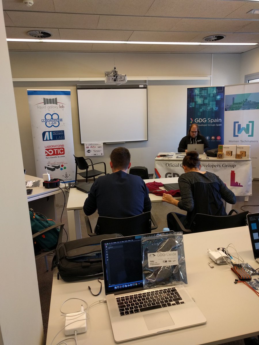 epeuva's tweet photo. We're ready to start the workshop "Integration of the Internet of Things with Google Assistant" thanks to @andreuibanez @OrestesCA at Lleida  :) https://t.co/IVPhK6ZzQ5