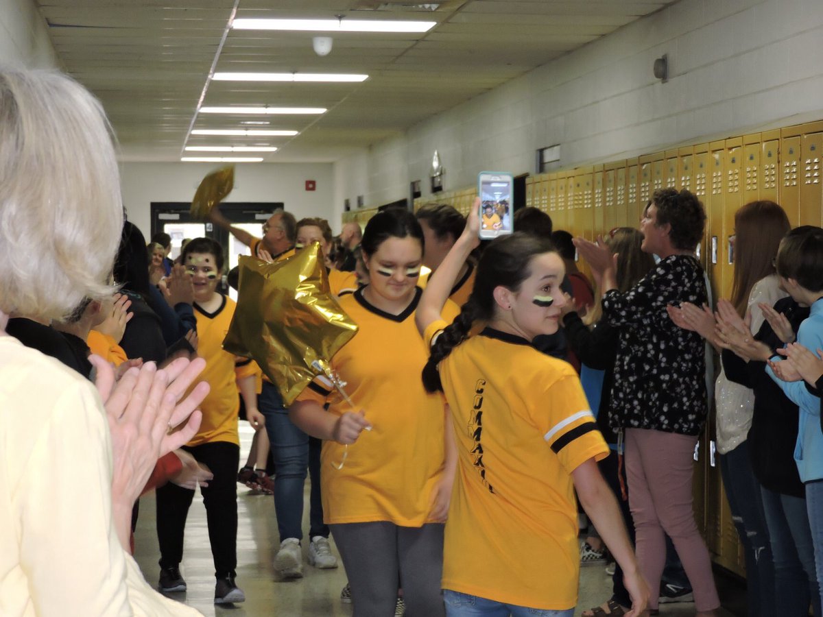 Sumner County Special Olympics events are being held today at Station Camp High School. HMS Commandos lined the halls for a send-off parade to encourage &amp; cheer on participants, teachers, &amp;  peer buddies from our CDC class. More photos coming soon! GO COMMANDOS!