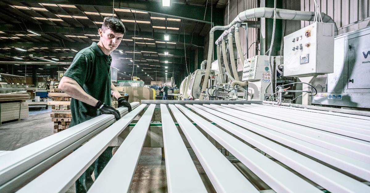sammouldings's tweet photo. Perfect for whenever time is not on your side, SAM stock brings you short lead times and a responsive stock range that lets you order your regular profiles even faster. #MDF #MDFmouldings #stockrange https://t.co/5mZQWaMfyI https://t.co/YebNHmNdiT
