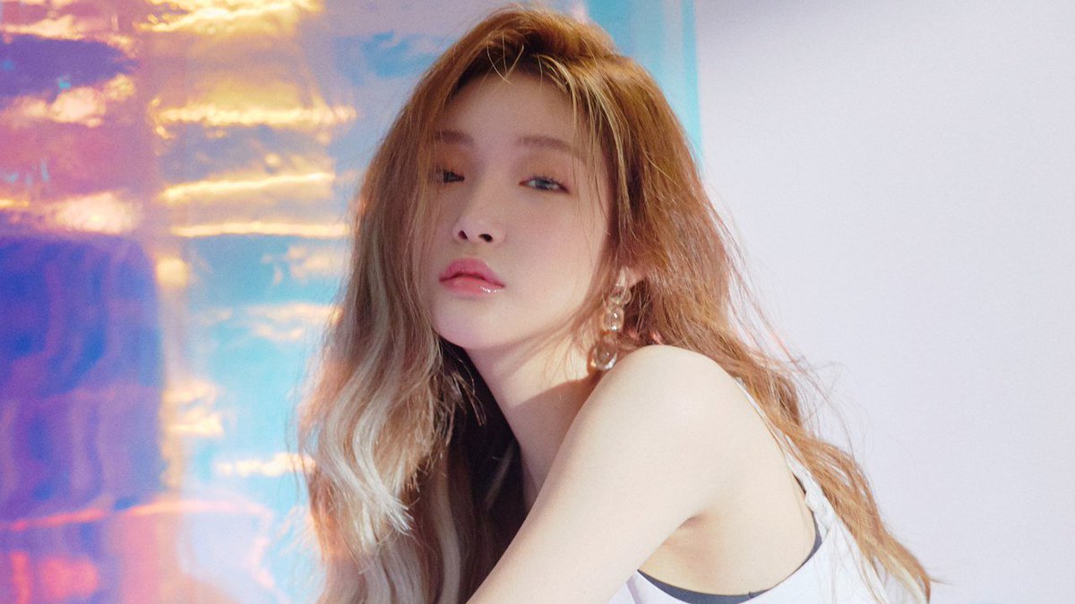 2NE1Achievement's tweet photo. Best-selling albums by female K-pop soloists on Gaon in 2019 so far:
1. Park Bom - โSpringโ (15,137) ๐๐๐ป
2. Tiffany Young - โLips on Lipsโ (10,564)
3. Hyomin - โAllureโ (10,237)
4. Chungha - โ๋ฒ์จ 12์โ (10,000)
@haroobomkum #2NE1 #ParkBom_444 #ParkBom_Spring https://t.co/GUOtBgQ8zg