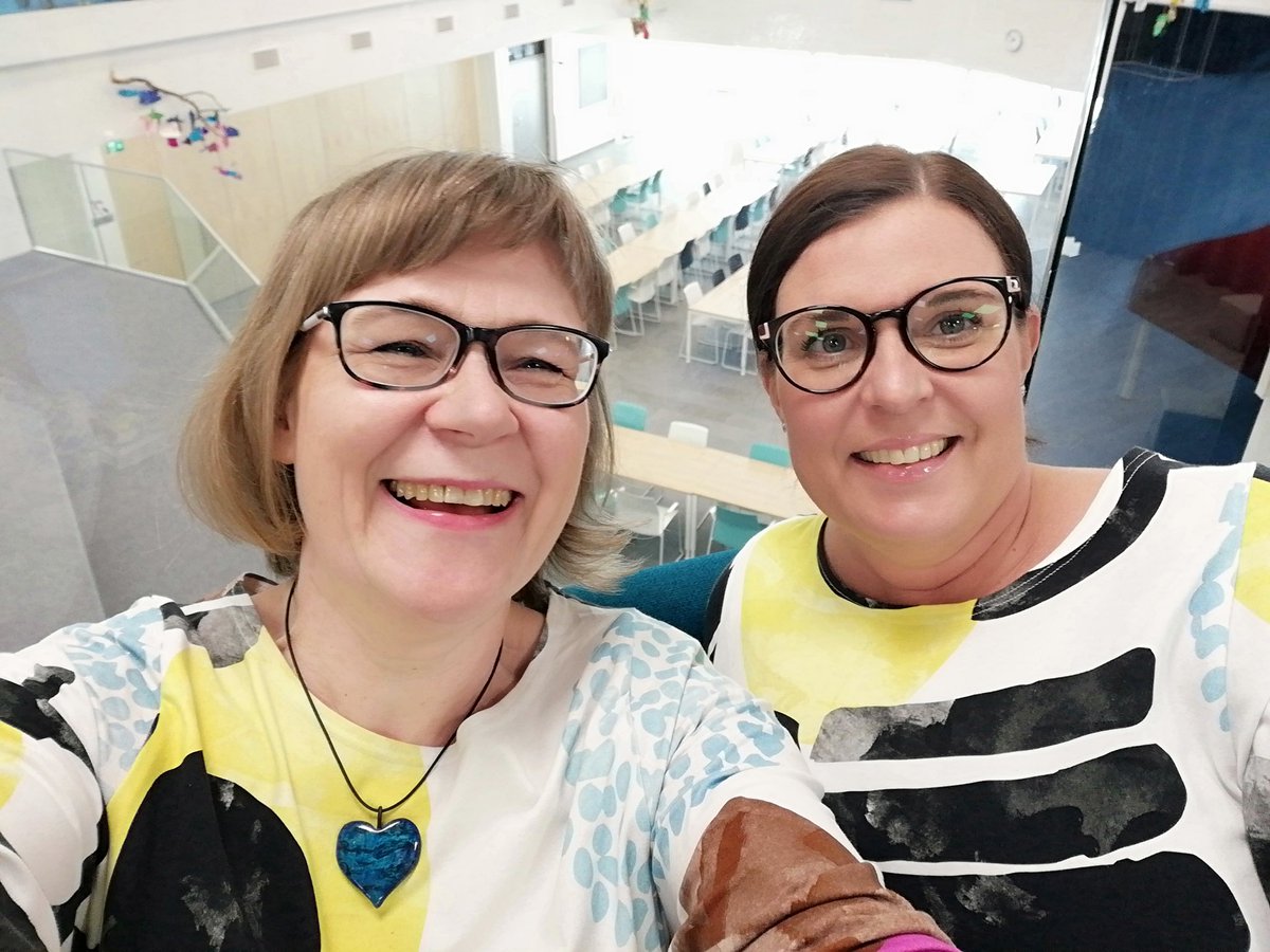 MatleenaLaakso's tweet photo. Tänään #digitutor päivässä @rantakylan norssilla @MariannaHalonen kanssa. #girlsintech #tekstiilikaksoset #digierko https://t.co/yWm1OuZrcE