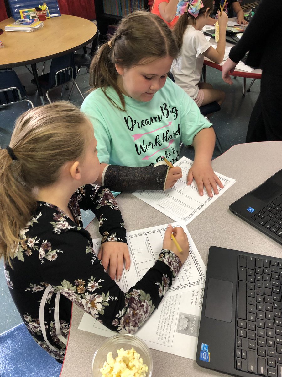 hpelem's tweet photo. These 2nd graders @hpelem are planning, designing, and building the perfect containers for their popcorn. 🍿 They then used Flipgrid to explain the engineering process. #hpstem #TakeChances @MSCSTrojans https://t.co/9Mp9b3LhiX