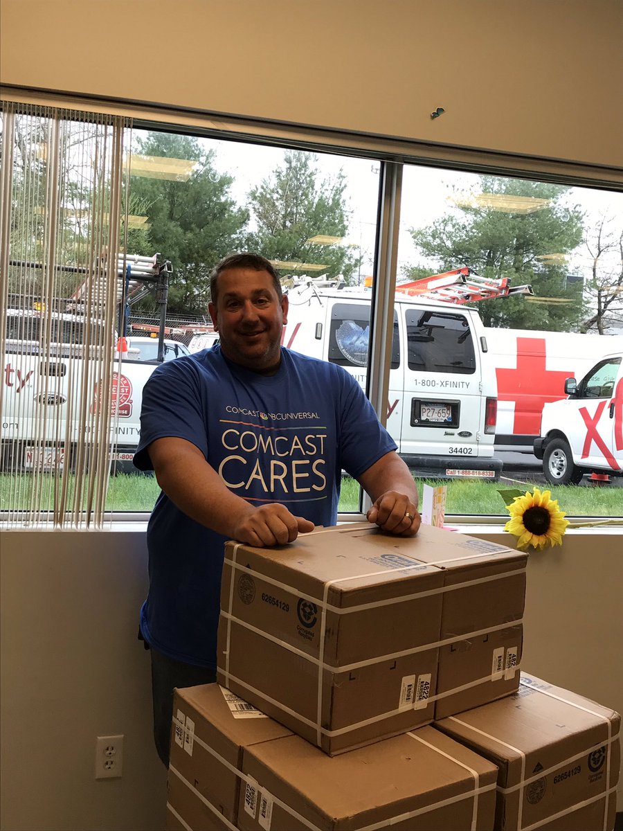 Joe_Callahan_'s tweet photo. This #ComcastCaresDay,   #TauntonFMA joining @ComcastNewEng team in Taunton MA for Operation Care for Troops Packing event.
We’re making change happen! #weworkforcomcast
#Comcastcares
@ComcastNBCUCI
@Frenchko_Jan https://t.co/ajFTCN71Q2