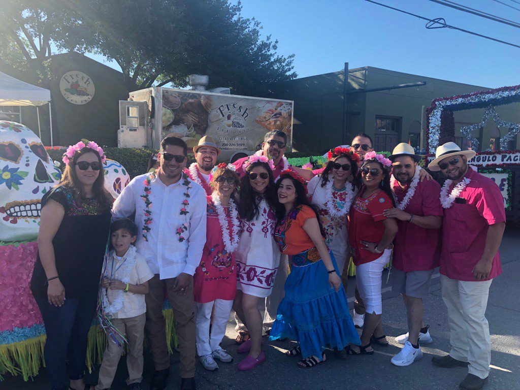 Gearing up for #Fiesta2019 Parade... @TMobile really went all out to celebrate Hispanic culture! #beyou in full effect @FiestaSA