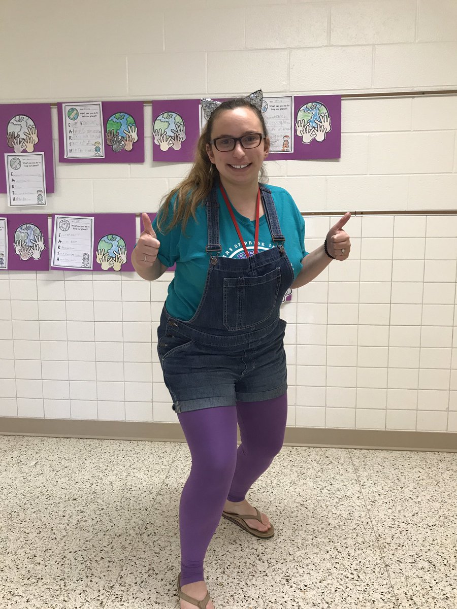Dress like your hero day! My hero’s are my Sully Students!!!! <a href="/SullyES_LCPS/">Sully ES</a> #HornetsDeserveit19