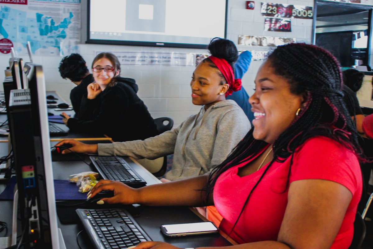 techcorpsus's tweet image. We love to see our #ComputingCareerCorps students hard at work and enjoying what they do!! @FranklinCoOhio @FranklinCoJFS #WestervilleCohort #handsonlearning #computer #science #technology