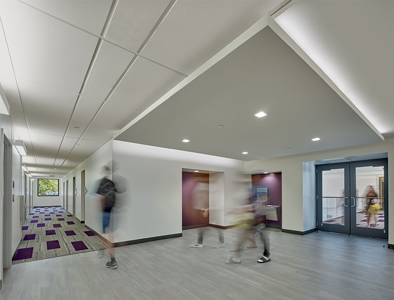 SpiezleArch's tweet photo. #HappyArborDay!🌳 On Day6 of #ArchWeek2019 we're sharing this #sustainabledesign project at #PSUBrandywine; the 1st #residentialbuilding on campu: .https://t.co/4AdIRsfcYN #energyefficient #environmentallyfriendly #interiorfinishes. #LEEDSilver #sustainableprinciples https://t.co/uTDO7PMmdj