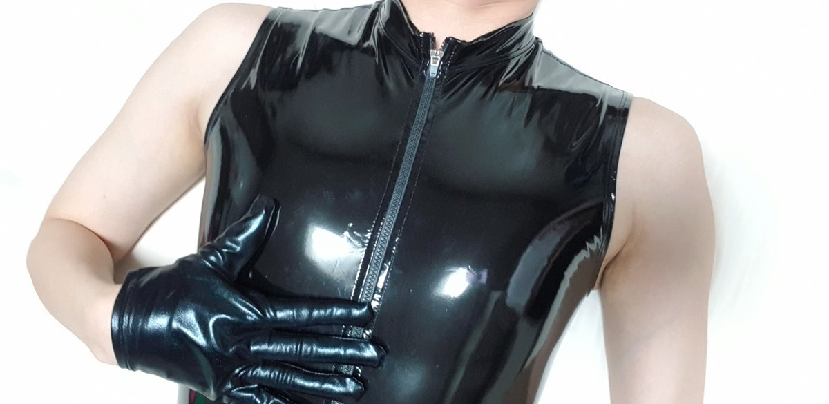 sunleather257's tweet photo. new suits
#twelastomer https://t.co/DrHdrkt3Eb