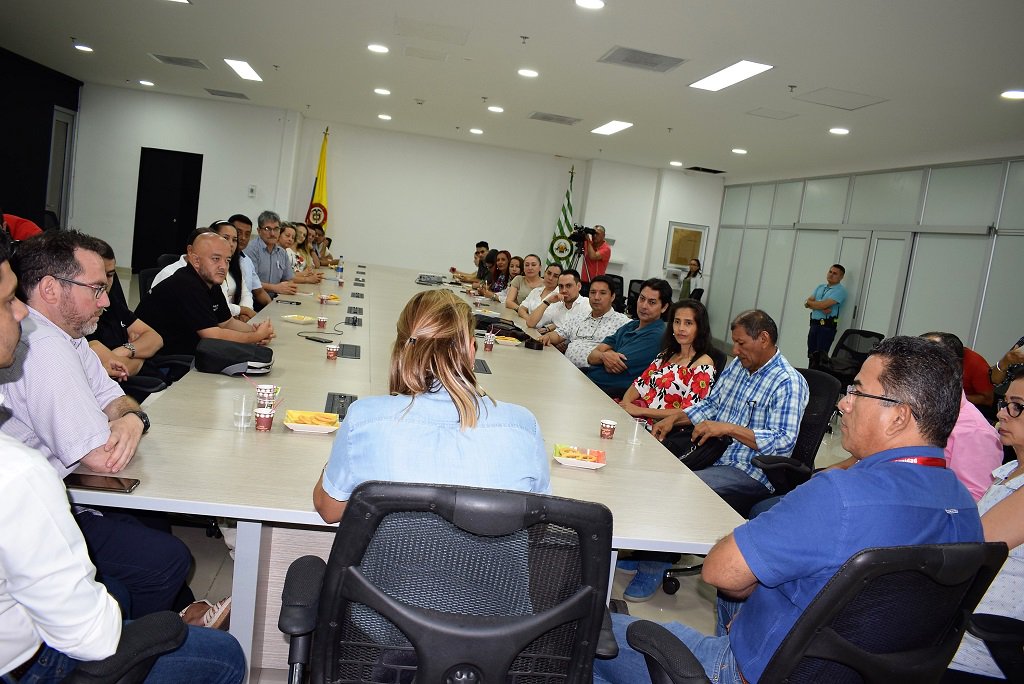 InsCulturaMeta's tweet photo. @marcela_amayag dio inicio al taller formativo en Técnica Fallera para los Artistas Plásticos del Meta. 25 artistas iniciarán el taller y posteriormente los 15 más destacados serán los asistentes en la elaboración de 6 esculturas #CulturaMeta @GobMeta @mincultura @Villavoalreves https://t.co/WovMzjLg4E