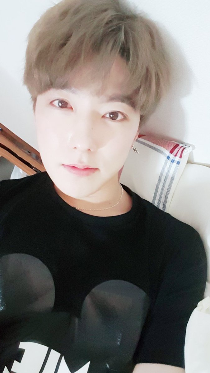 MinGun3's tweet photo. 오늘 너무 즐거웠어요~!역시 우리 팬들이 제일 최고~♡
목 많이 아플텐데 자기전 따뜻한 물 많이 마시고~!! 따뜻하게 잘자요~♡오야스미~☆ 

#엠펙트 #mfect #kpop #boygroup #사스가 #mfectable #데일리 #daily https://t.co/vtbWvWu7Vc