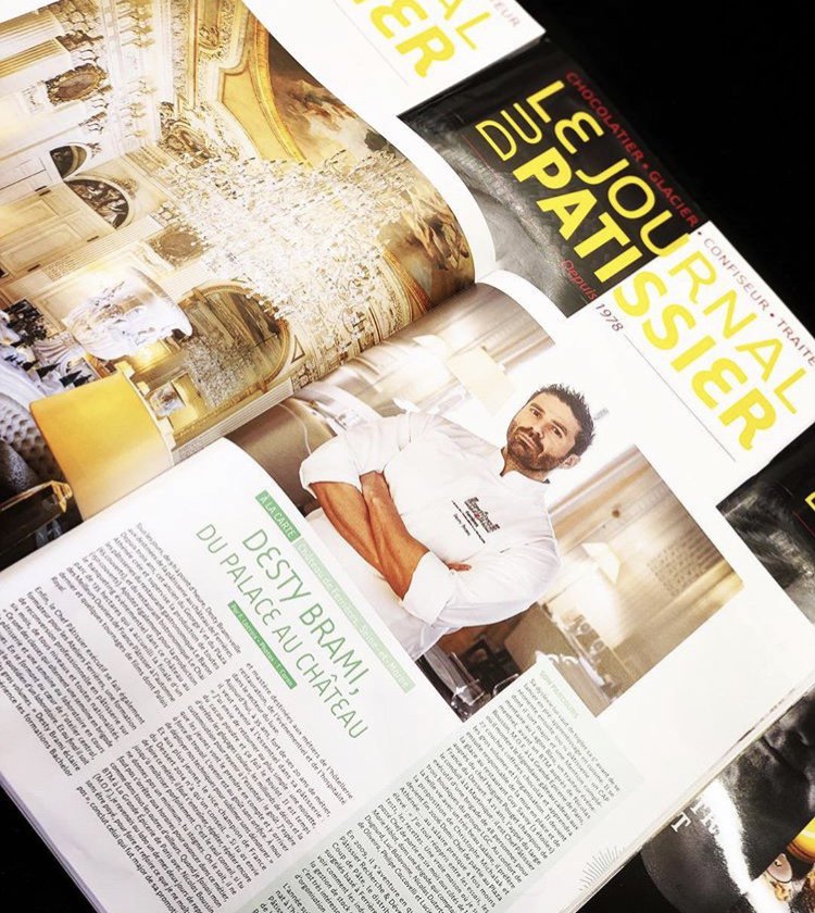 Château de Ferrières tweet media