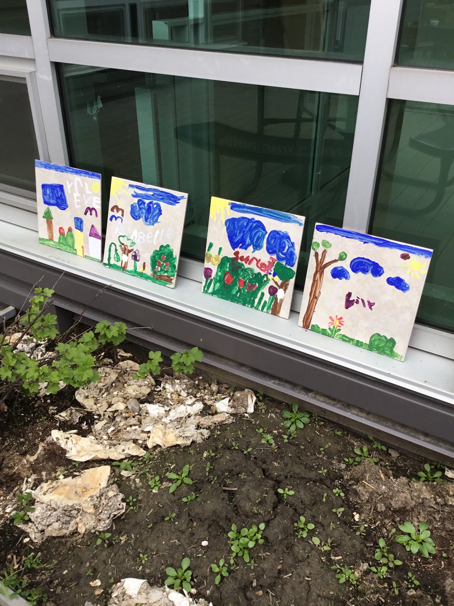 joanne_pizzuto's tweet photo. Art in the garden:) https://t.co/fgiXwFX21M