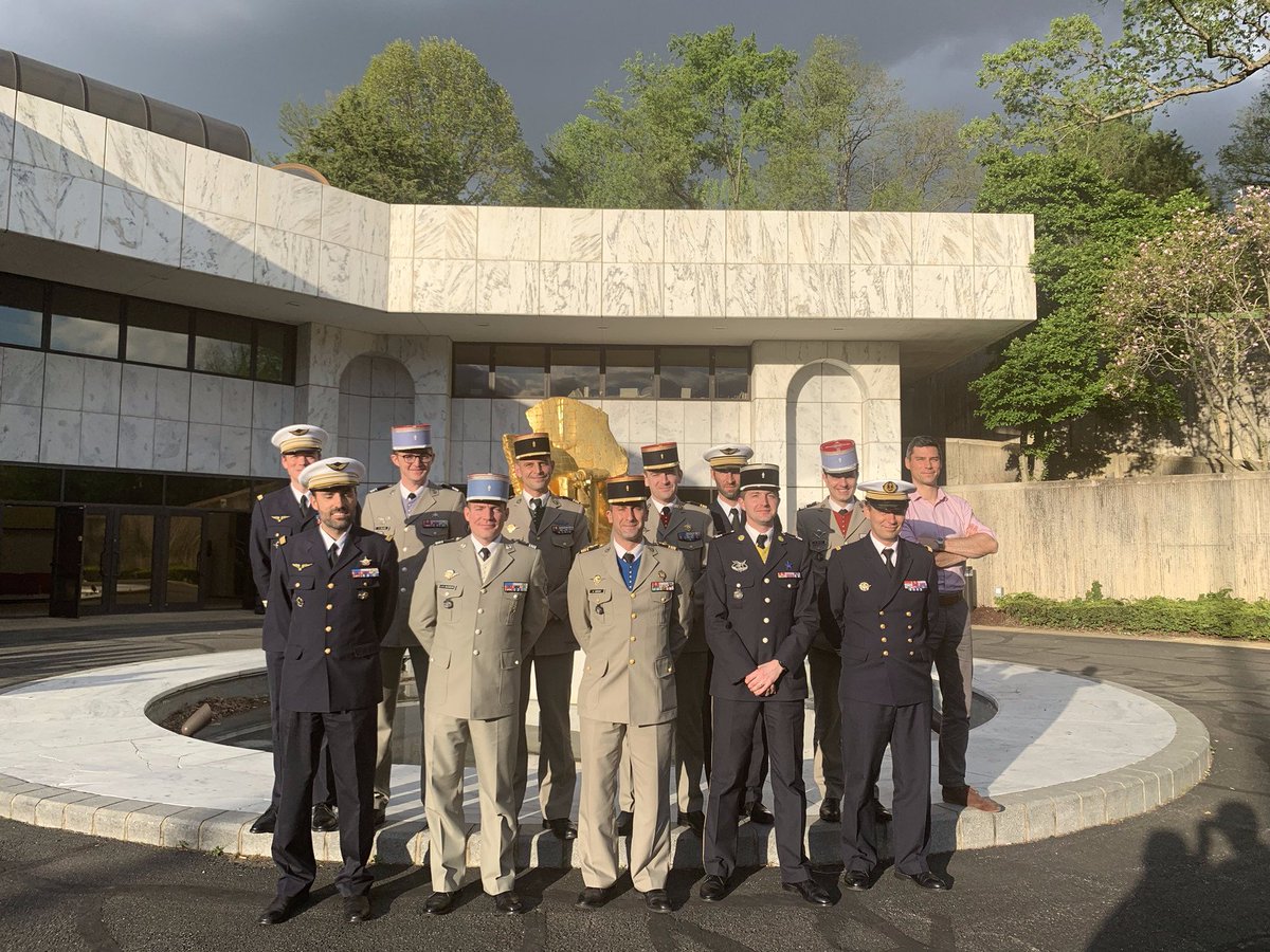 École de Guerre tweet media