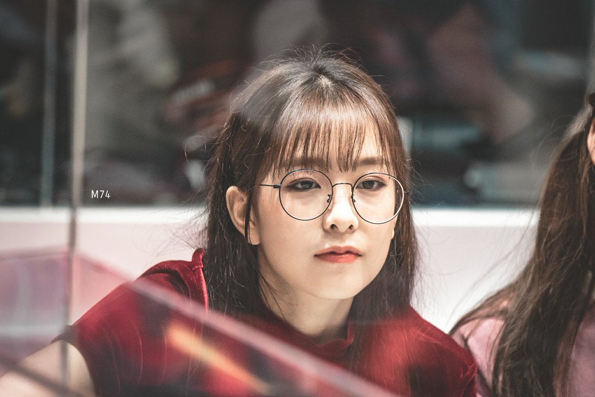 M00074000's tweet photo. ถ้าหากคุณไม่ตอบรับ 
ก็ช่วยเก็บเป็นความลับตลอดไป 😳💜

#MewnichBNK48 #BNK48 https://t.co/A11YXeQwMd