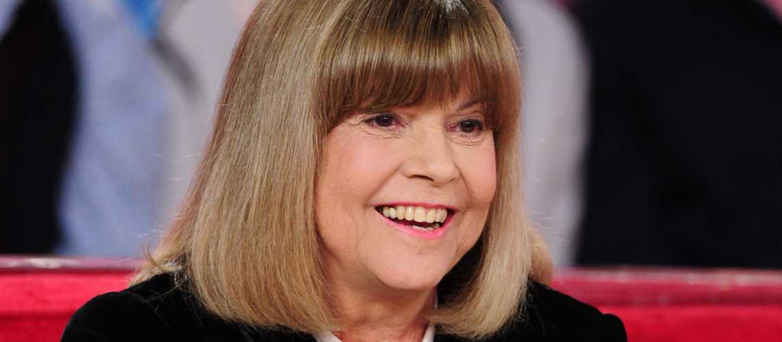 🔜 <a href="/CGoyaOfficiel/">ChantalGoyaOfficiel</a> , la star des petits et des grands enfants, va refaire la télé aux côtés de <a href="/JadeRTL/">JadeRTL</a> et <a href="/E_Dussart/">Eric Dussart</a> dans quelques minutes sur <a href="/RTLFrance/">RTL France</a> ! #LeSoulierQuiVole #ORLT <a href="/RTL_presse/">RTL Pro : RTL - RTL2 - FUN RADIO</a>
⌚ 11h30-12h30
📺 rtl.fr/direct