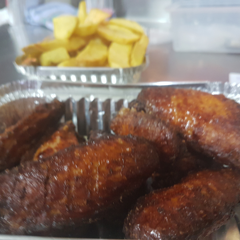 BasakatuLeioa's tweet photo. Una manera de hacer que una comida sea perfecta es elegir los entrantes adecuados ¿Qué prefieres, patatas fritas o alitas de pollo?

#Leioa #Astrabudua #Romo #Las #Arenas #Erandio #Servicio a #Domicilio https://t.co/f0KPDb6pYZ