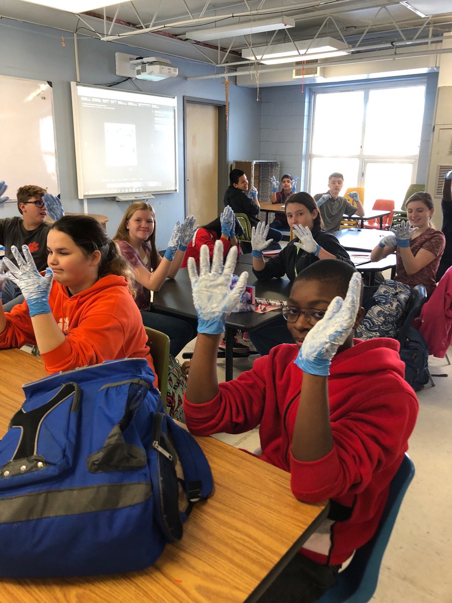 dchipley's tweet photo. Proper glove removal lesson in Health Science #whyiteachlbc #affecttheculture https://t.co/nUV1fSNYgq