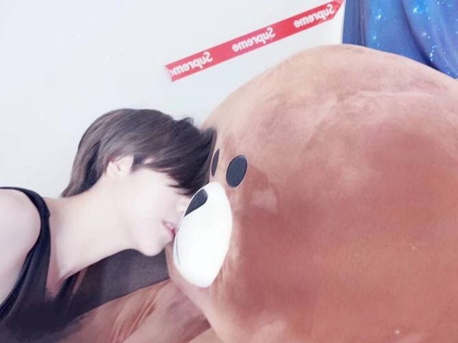 KIMI_nvn's tweet photo. When i first saw you
I saw myself in your hearts
You know what i'm talking about 😉

I imagine was you in my arms
My love, u'r the only one
To me, u'r perfect 👉🏻👈🏻
 
Baby your lips talk without sound in the dark
Anybody know I love you 

My heart is beating for you 😳😳 https://t.co/1lrQJjBCXE