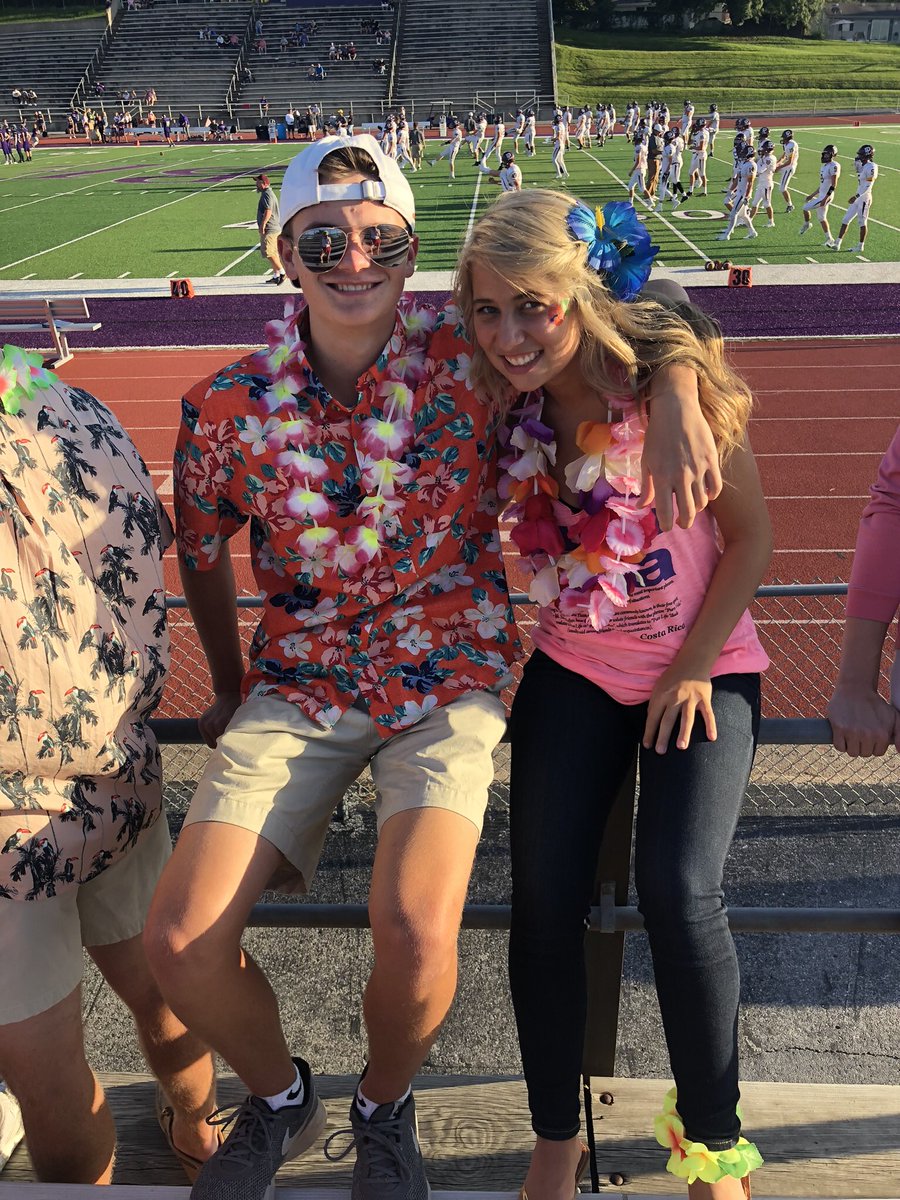 Alexis_Jolee's tweet photo. Happy birthday buddy🎉🎉 hope your fishies stay alive to keep as pets😍 thanks for everything, make today the bestest day ever🤷‍♀️ @nolanvondra https://t.co/aY9dpTeG9t