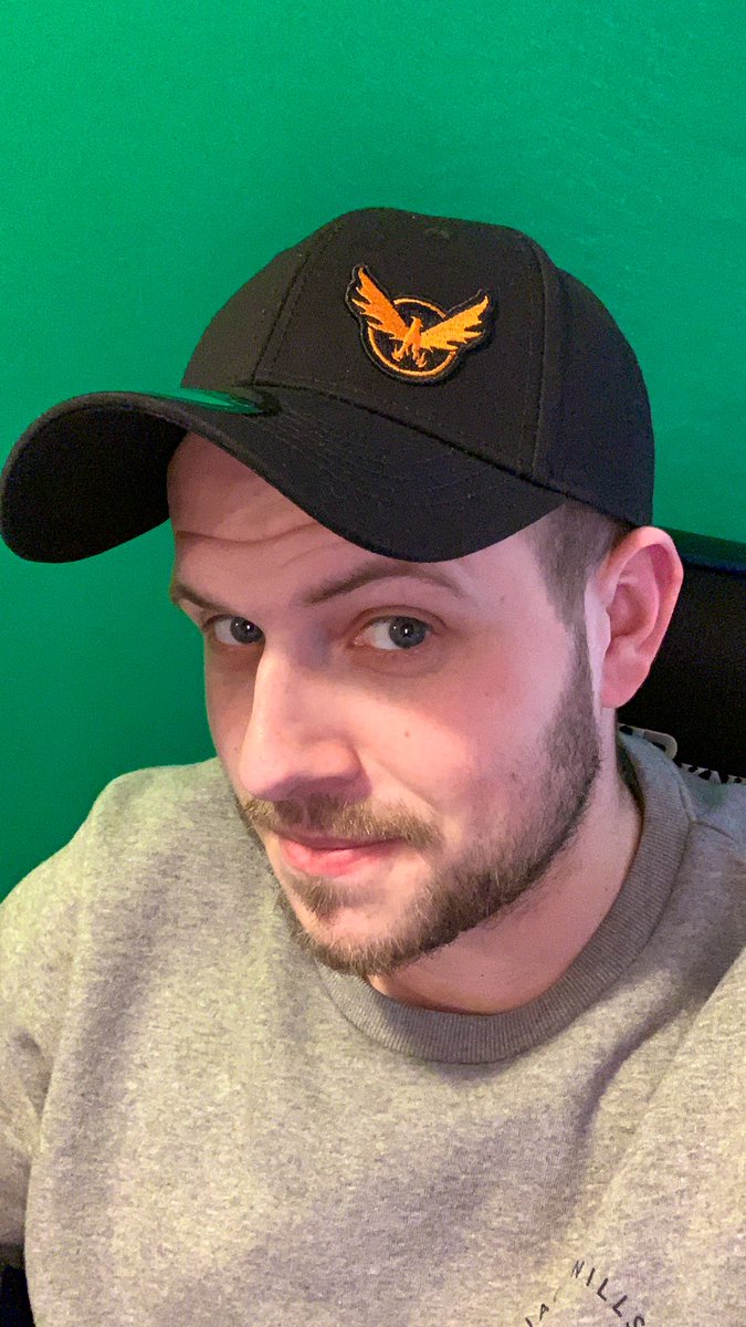 WBRCBencey's tweet image. Proper geeking out over my latest purchase 🤓🤣 

Anyone that has ever watched my stream will know how much I love a cap... it’s only right that love should represent another true passion of mine #TheDivision2 

Can’t wait to show this bad boy off later 😎🧡 #CapGoals