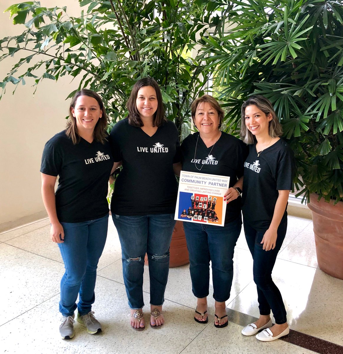PBUnitedWay's tweet photo. Today is #CommunityDenimDay, a collaborative effort to raise awareness and funds in recognition of Child Abuse Prevention Month. @PBUnitedWay supports @FamiliesFirstPB and all those in Palm Beach County who help create safe and healthy futures for our children. #LiveUnited https://t.co/KoZXfhuMB7