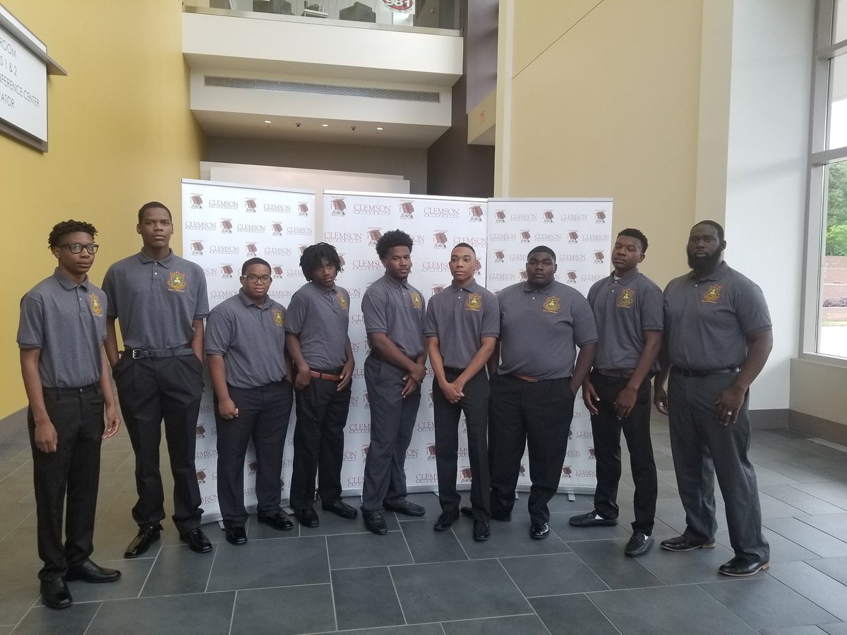 Eau Claire High tweet media