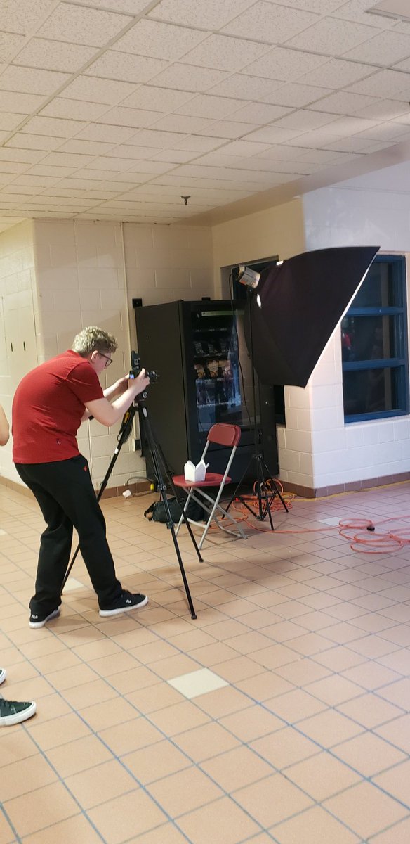 #WCDSBAwesome Live Art Showcase at <a href="/ResCSS/">Resurrection C.S.S.</a>. Great to see artists at work doing what they are passionate about.