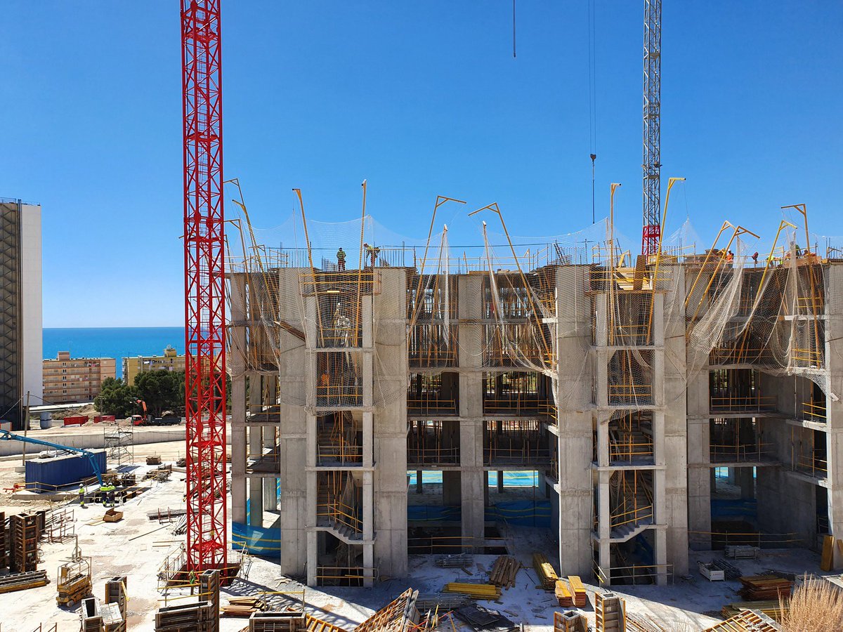 RealAlicante's tweet photo. Today, employees of the Alegria office in Alicante attended the presentation of the residential complex "Waves" in Benidorm. Grand opening planned in August 2020. Prices start at only 270.000 euros.  https://t.co/gMxOOFLxxB #movetospain #costablanca #folloback https://t.co/2r3GMV3MFx