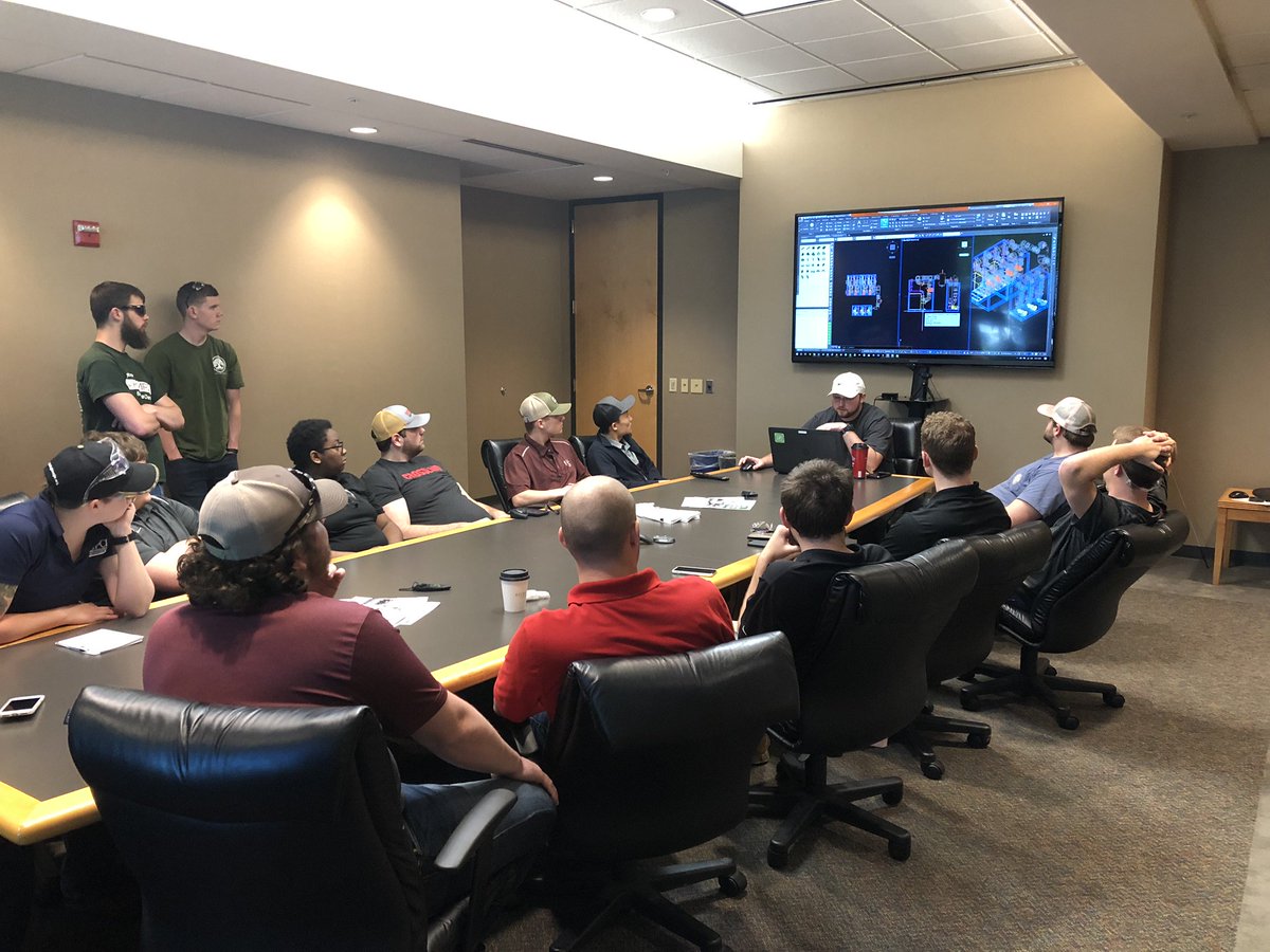 _MurphCo's tweet photo. Thank you Missouri State Department of Technology and Construction Managements students for visiting  Murphy Company (@_MurphCo) to learn more about mechanical contracting. https://t.co/om29lMA1b7  #MurphyOnTheMove #GoMaroon @MissouriState @MSUTCM @MoStateMET
  @TCMJOBS https://t.co/IiiOCGbcEF