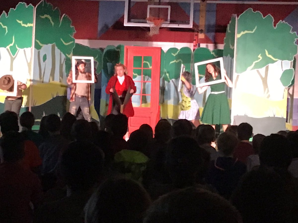 rmccoy3130's tweet photo. Immersing ourselves in the culture of “Little Red’s Unusual Day,” presented by the dynamic Opera Iowa ballet troupe!
@libertyoaks 
#libertyoaks
@LIBERTYSCHOOLS 
#lpsleads https://t.co/wuudOi91eY