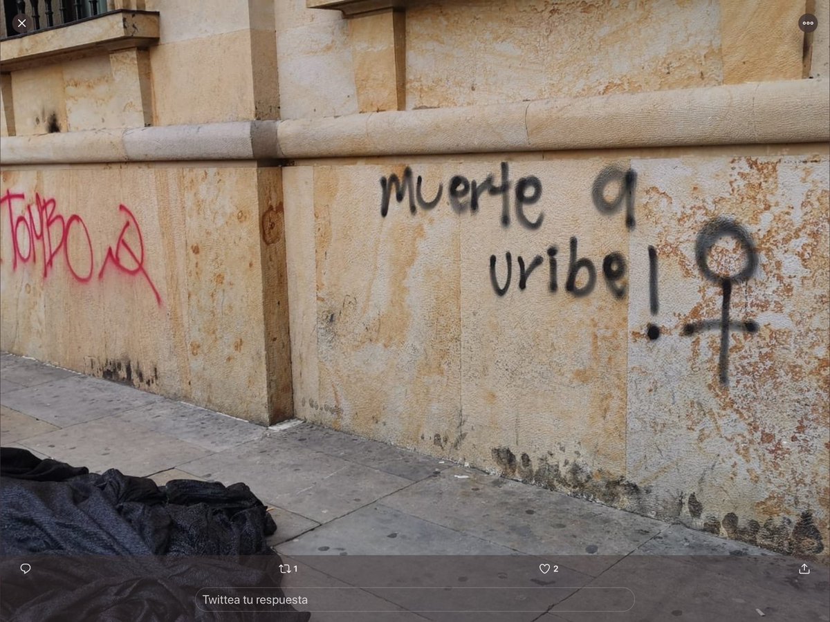 AlvaroUribeVel's tweet photo. Los argumentos de mis malquerientes, ¿aprenderán a actuar con argumentos o por lo menos de frente? https://t.co/0qe8LeHaX7