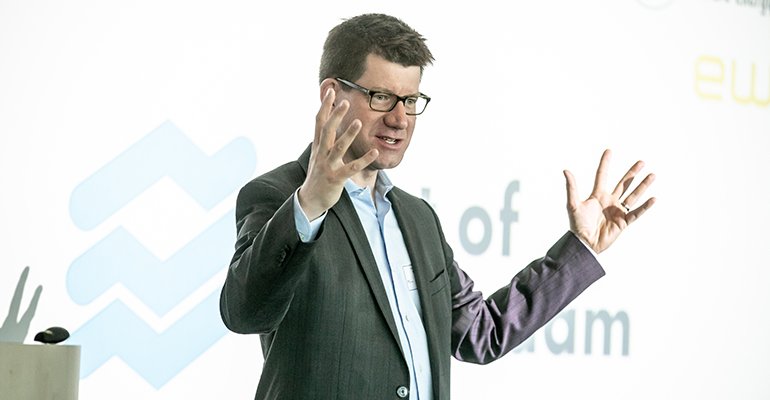 #Blockchain &amp; #microgrids for smart port energy systems explored by German and Dutch energy experts and academics during Living Energy Conference 2019 <a href="/portofrotterdam/">Port of Rotterdam Authority</a> with Energiewirtschaftliches Institut @ewi_ers fcld.ly/o0bdg2l