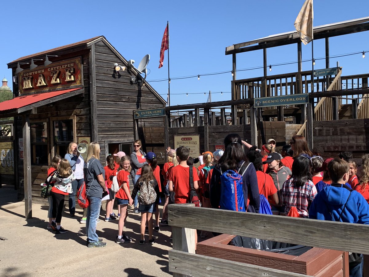 MrsMulkey5's tweet photo. READY. SET. Did you beat the #MAZE ? #Stockyards #Cowtown #CattlePen #fieldtripfun #rm418 https://t.co/vyorF4Oega