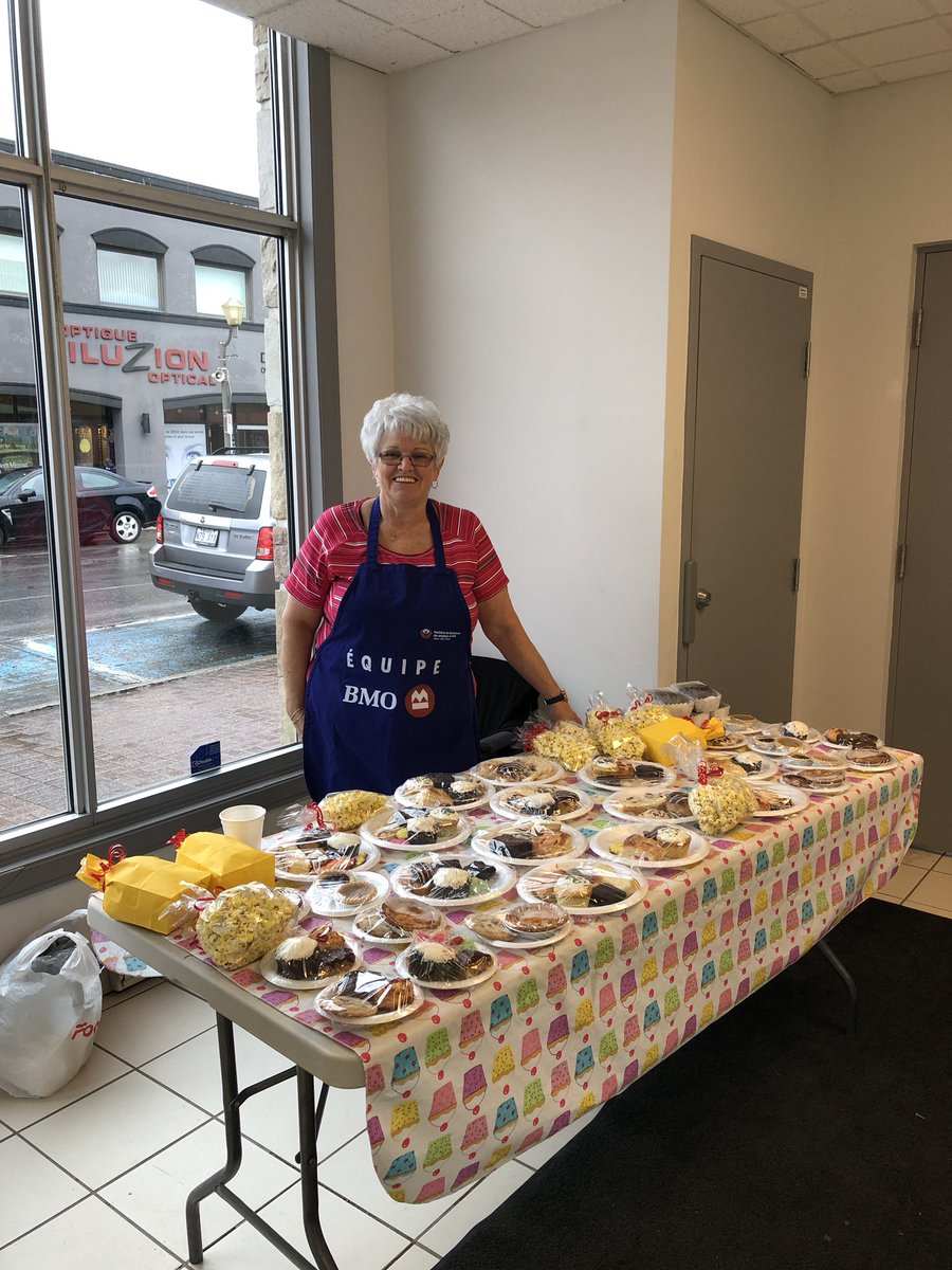 Bake sale in Hawkesbury Once again one of our favourite retirees has come to help! #WalkSoKidsCanTalk #Faitesunpasverslesjeunes <a href="/OAbouzaher/">Omar Abouzaher</a>