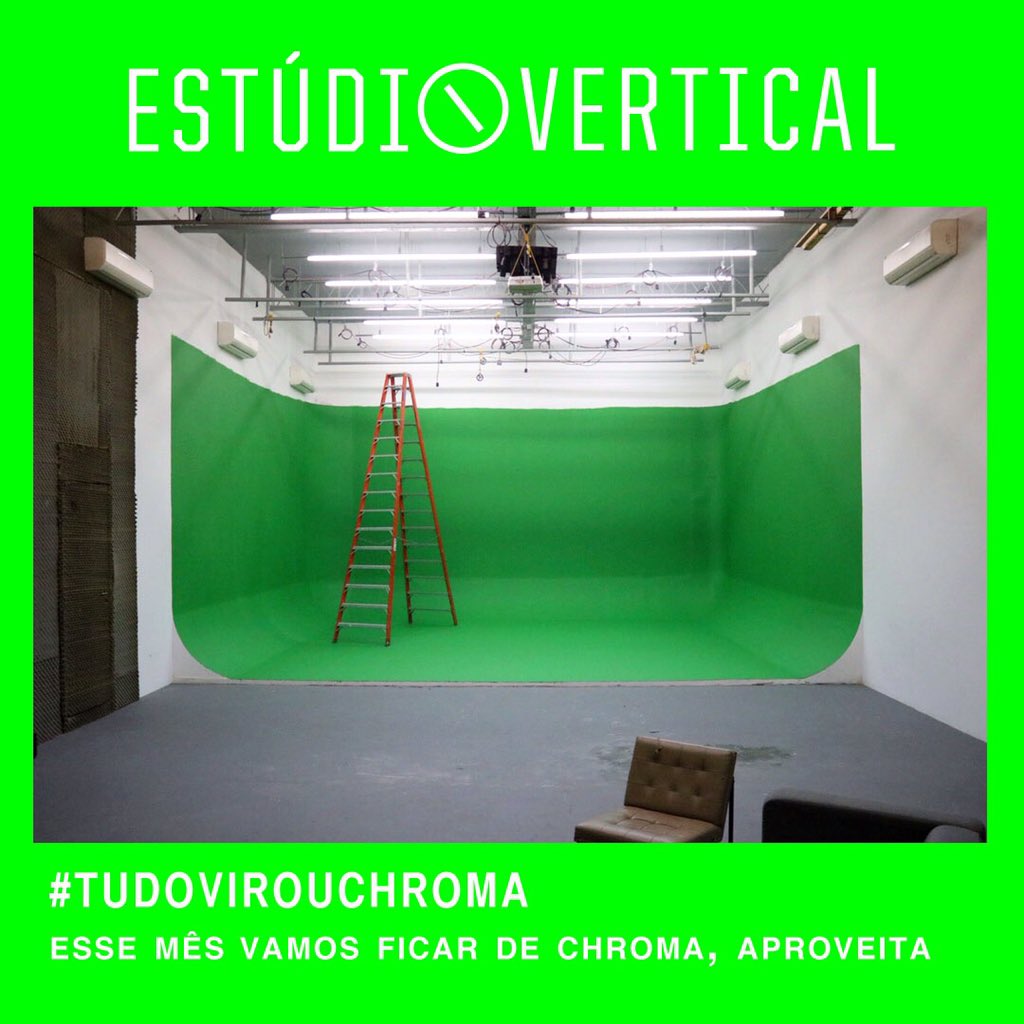 EstudioVertical's tweet photo. VIROU TUDO CHROMA-KEY!! Esse mês, o estúdio vai ficar de Chroma! Imagina um fundo infinito inteiro de verde Chroma para você produzir seus vídeos? 
O maior fundo Chroma da zona sul,  não vai pagar a pintura esse mês. Pode avisar e compartilhar! 💚
#viroutudochroma #chromakey https://t.co/yMzdKBmxu2