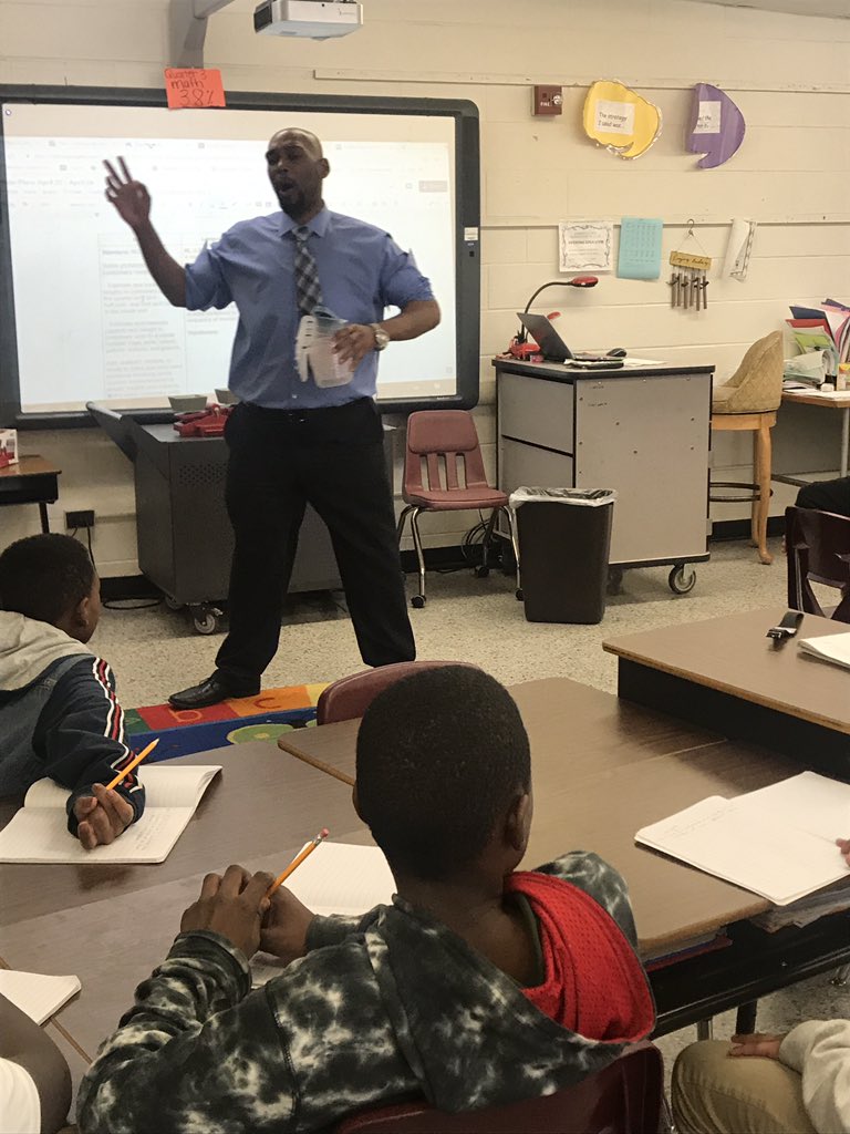 At Kimberley Park Elementary im a G3 class, Mr. Herbin models how to measure with capacity.🤗#wsfcsmath, #HQMI