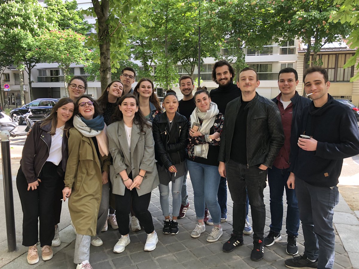 maryse_masson's tweet photo. Un grand Merci à nos #étudiants en 5ème #année #Direction #artistique #numérique #alternance @EcoleLISAA  pour cette belle journée #jury#pro @fvermorel @Agnes_Nicolas @ConstanceGrison @vanessafarnot @maud_andrea https://t.co/cxF6r6ny3b