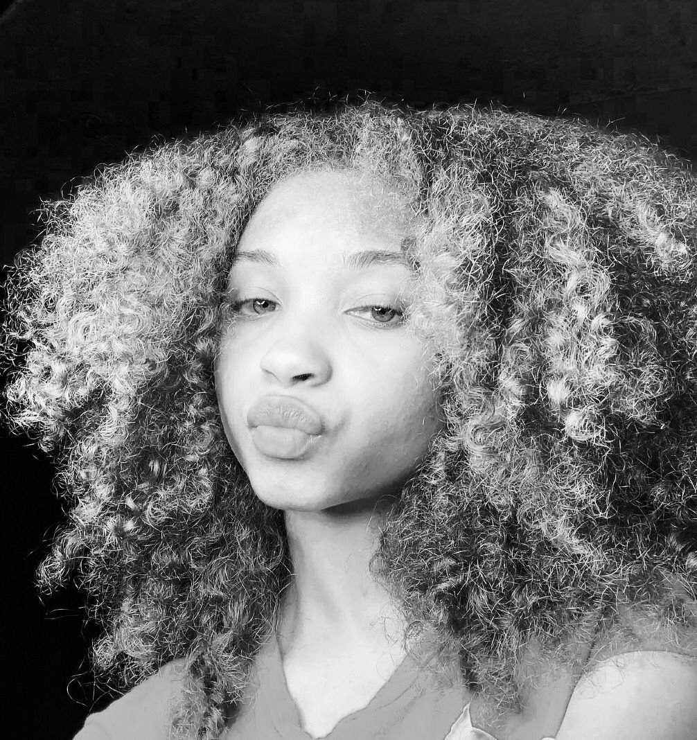 Benisupply's tweet photo. Black is Beautiful 🖤
Brown is Beautiful 💛
Natural is Beautiful 😇
Reclaim your natural beauty.
#Benicos
#BlackExcellence #blackbeauty https://t.co/in4mlPkPf7