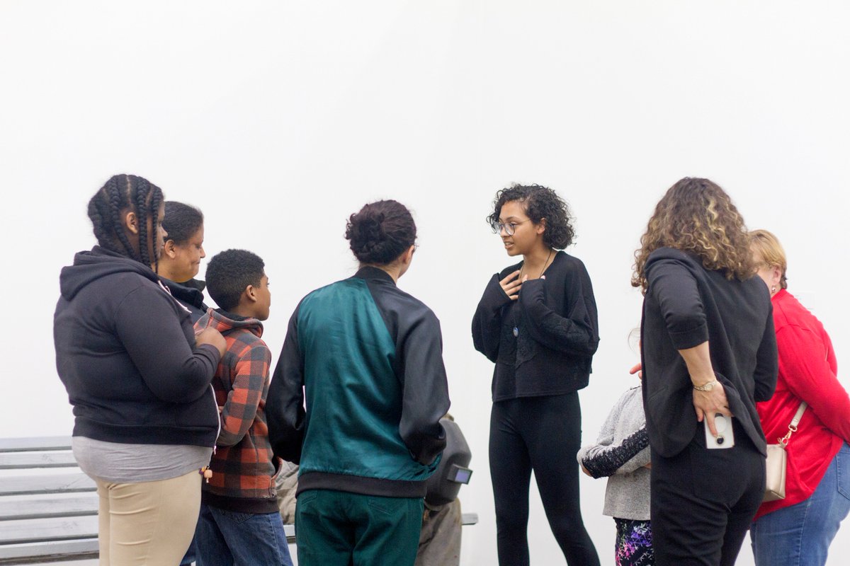 PeekskillCSD's tweet photo. On Wed. night, students enrolled in PHS' Young Docent program gave free tours of @hvmoca's current exhibition for the local community. Click here to read more: https://t.co/0DVypKjRmI  #Peekskillprde #Peekskilltogether #Art https://t.co/u1SiDi0nBL
