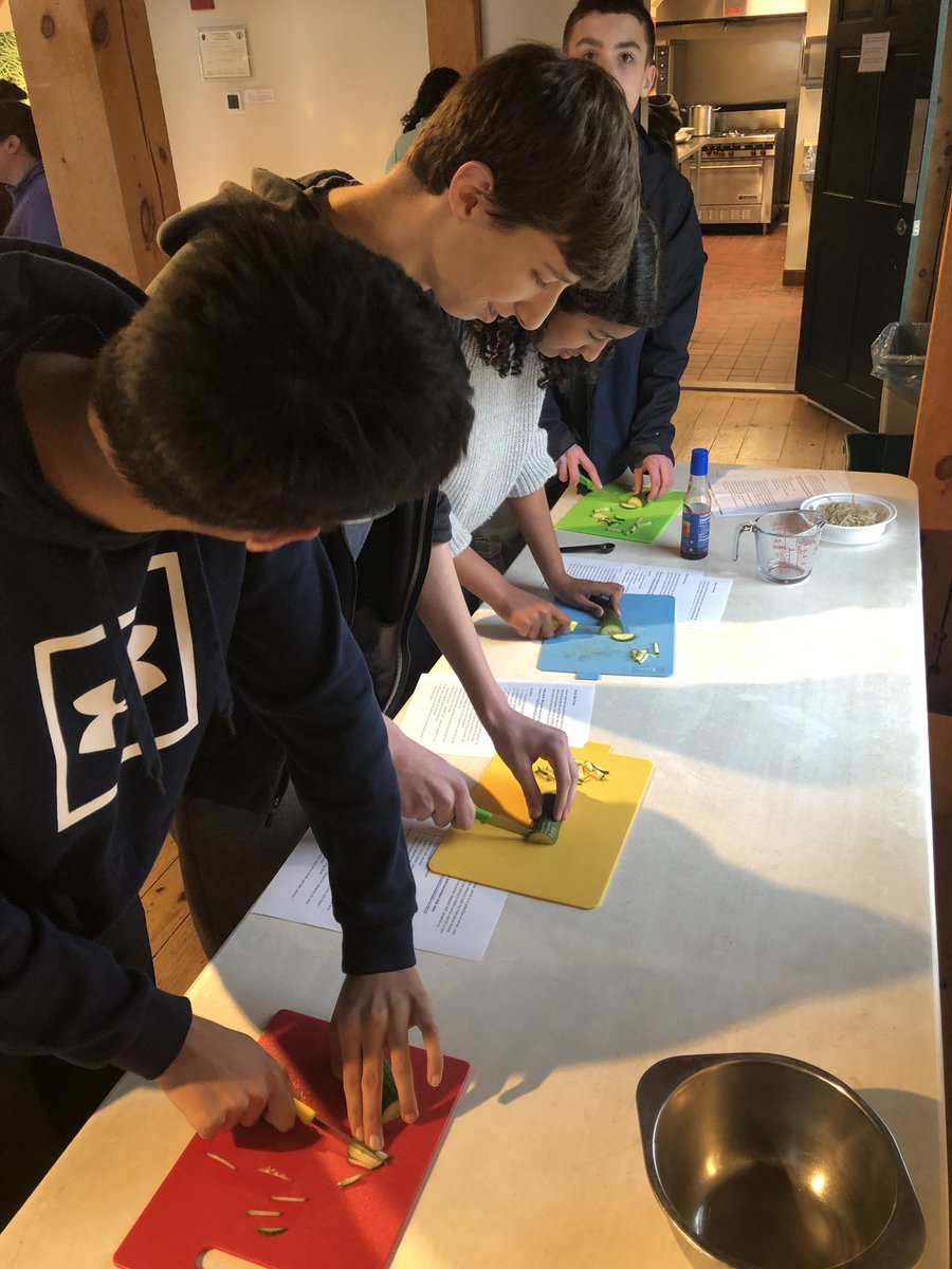 SComeauMillbury's tweet photo. Preparing our dishes! Can’t wait to try the yummy food 😋 https://t.co/6bBmcGTUVl
