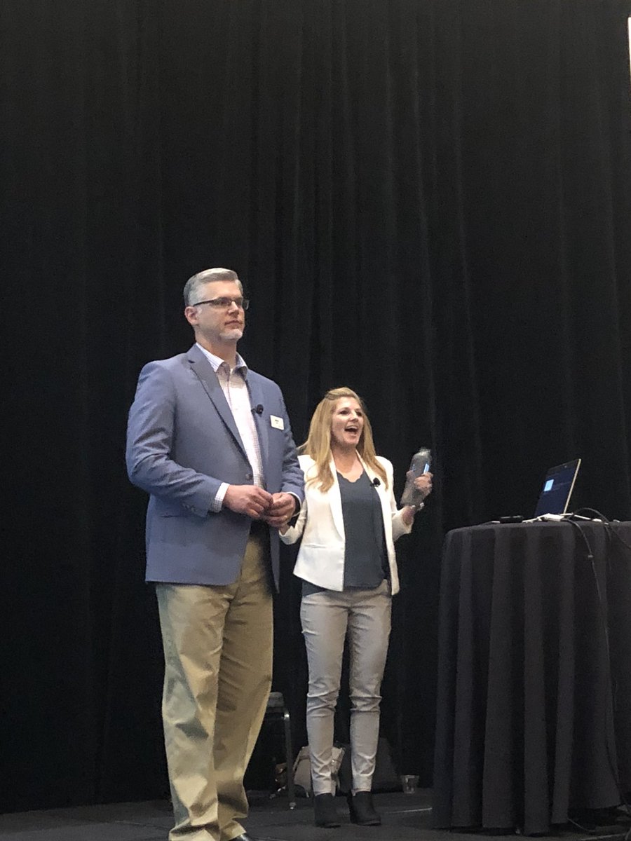 x5mike's tweet photo. Excellent presentation @WileyBusiness marketing #MindLab2019 @DenverHyatt #jason #dena https://t.co/OSODL6VsQ5