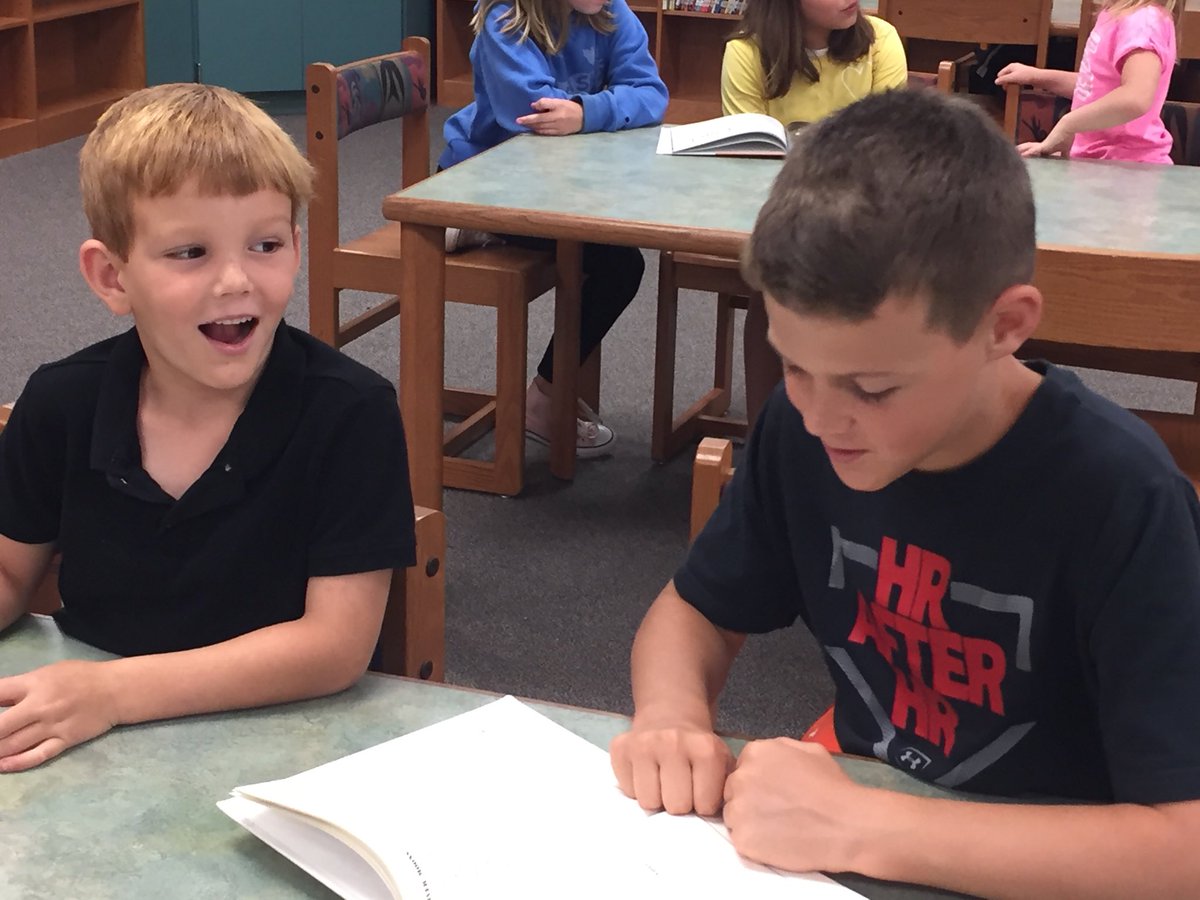 stevenson_mitzi's tweet photo. Great way to end our National Poetry Month celebration.  Kindergarteners and 5th graders reading poetry together. https://t.co/bl6LzpoCsW