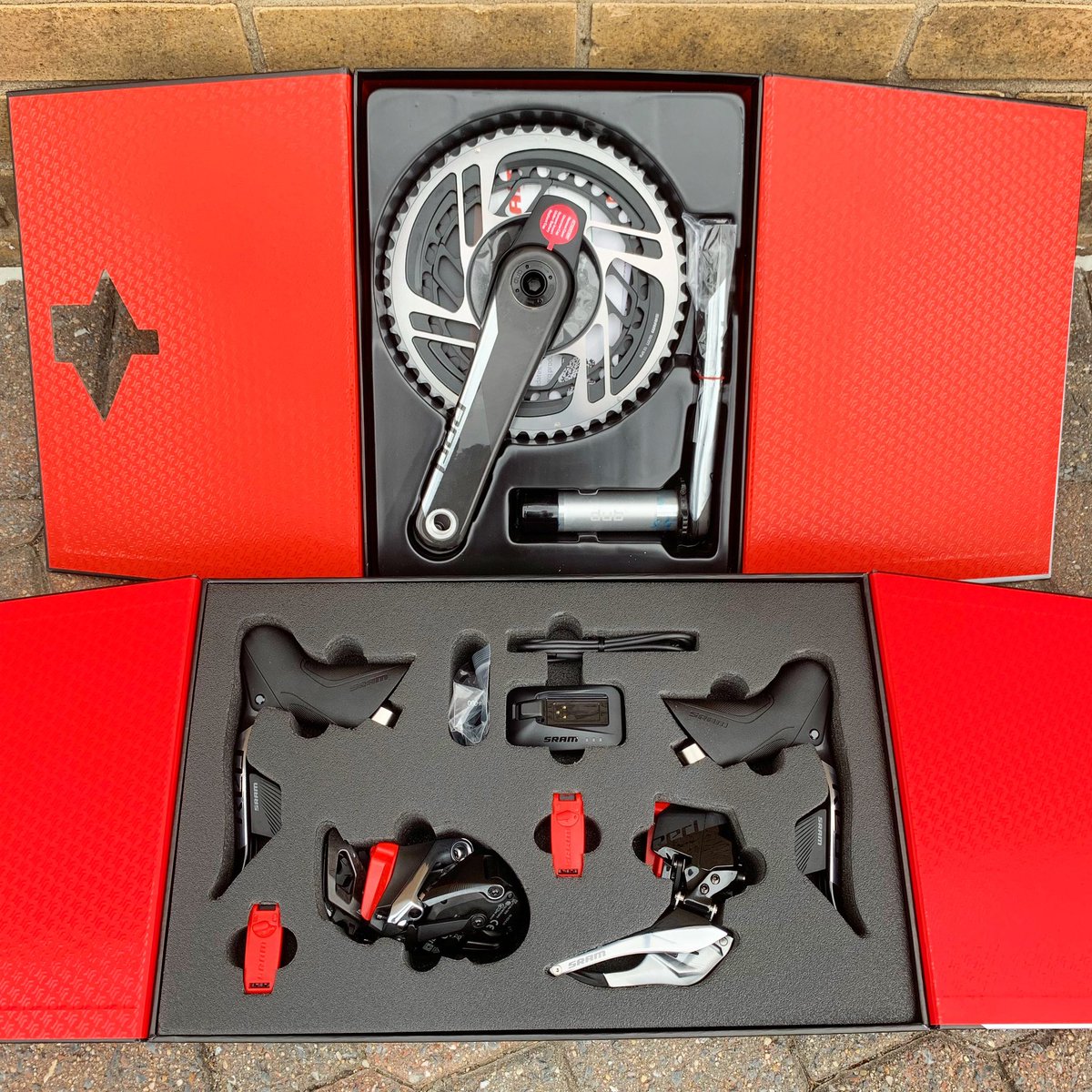 TrekBikesARL's tweet photo. The new Sram Red AXS is here! Get the advantage on the field with the Sram 12 speed road drive train!
@trekbikes @sramroad @ridebontrager #trek #sramred #redetap #12speed #sramredaxs #trekbikes #road #roadbike #sram https://t.co/s88YAHe5BS